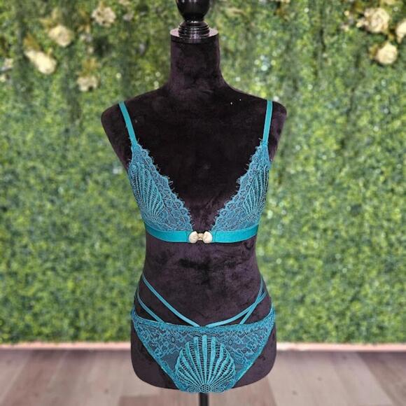 Empress Mimi of London, Venus Bra & Panty Set - Picture 1 of 6
